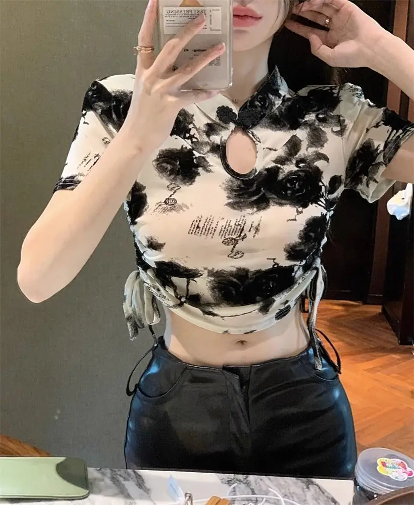 High Quality Women'S Buckle Chest Hollowed Out Design Vintage T-Shirts Ink Painting Tops Short Sleeves Drawstring