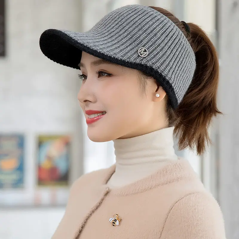 2023 Spring Women\'s Knitted Baseball Caps Outdoor Sunscreen Empty Tops Caps Sun Hats Warm Casual Visor Cap Female Ponytail Hat