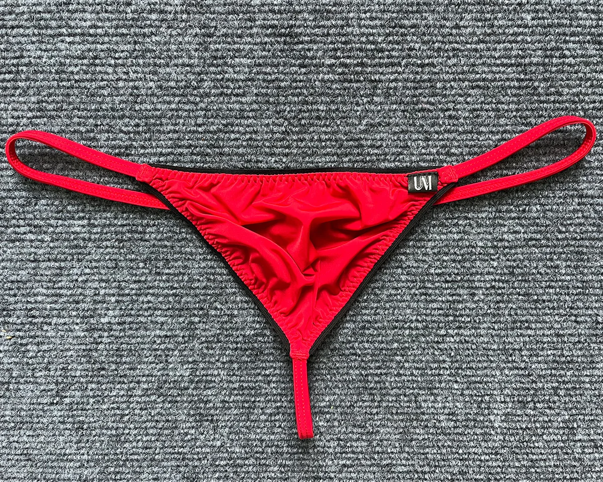 New Arrival Men's Seamless Ice Silk Thin Thong Underwear Japanese Style Tight Fit Comfort Daily Briefs