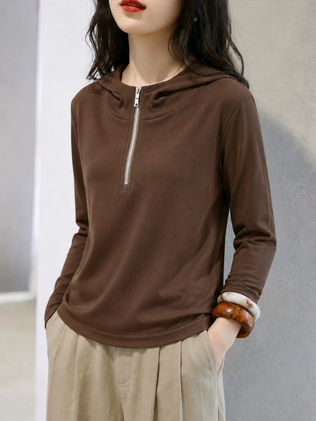 Fashionable Retro Long Sleeve Hoodie Women's T-shirt Autumn 2026 Straight Cut Versatile Stylish Design Korean Style Slim Fit