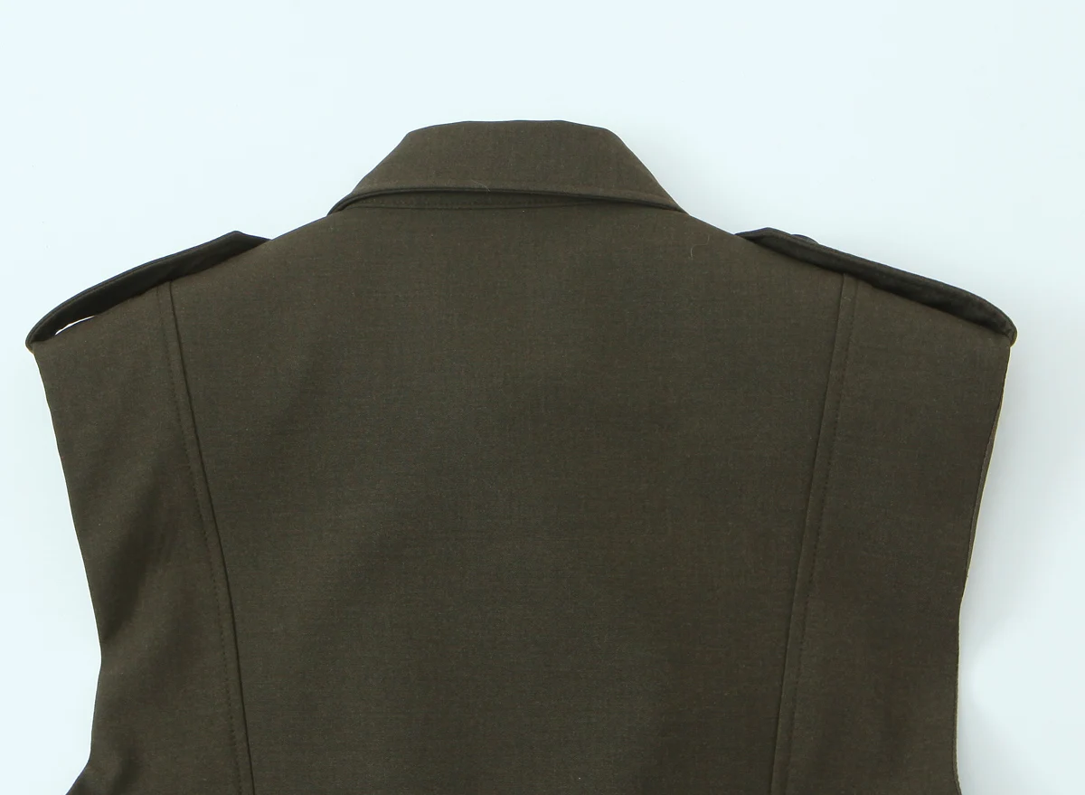 Novo vestido curto decorativo em camadas com almofada de ombro vestido curto versátil para mulheres em estilo europeu