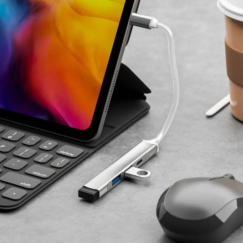 2025 New Multiport USB Hub 4 في 1 محول USB محطة الإرساء لأجهزة الكمبيوتر المحمولة الهواتف