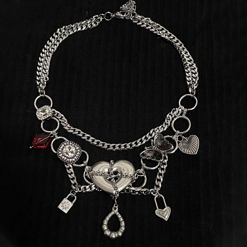 Punk Charm Confinement Chain Heart Pendant Necklace Women Fashion Gothic Korean Geometric Necklace Y2K Accessories Grunge
