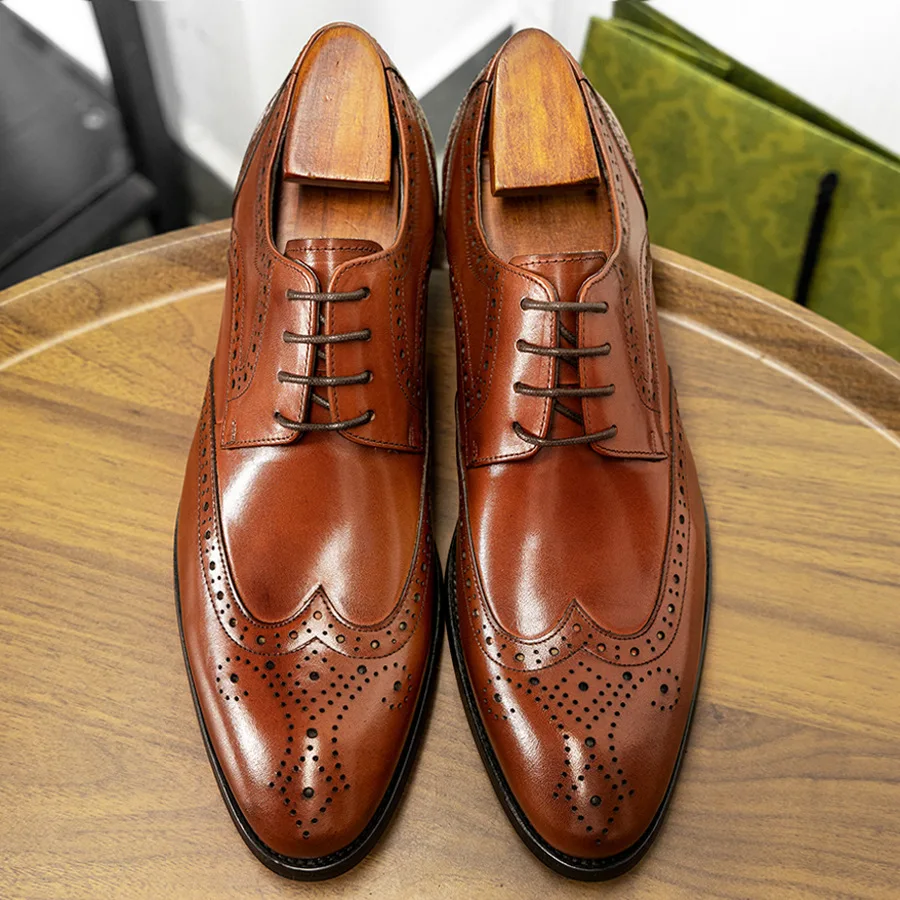 

Italian Mens Brogues Shoes Luxury Genuine Leather Designer Handmade Fashion New Elegant Man Dress Wedding Business Social Shoes