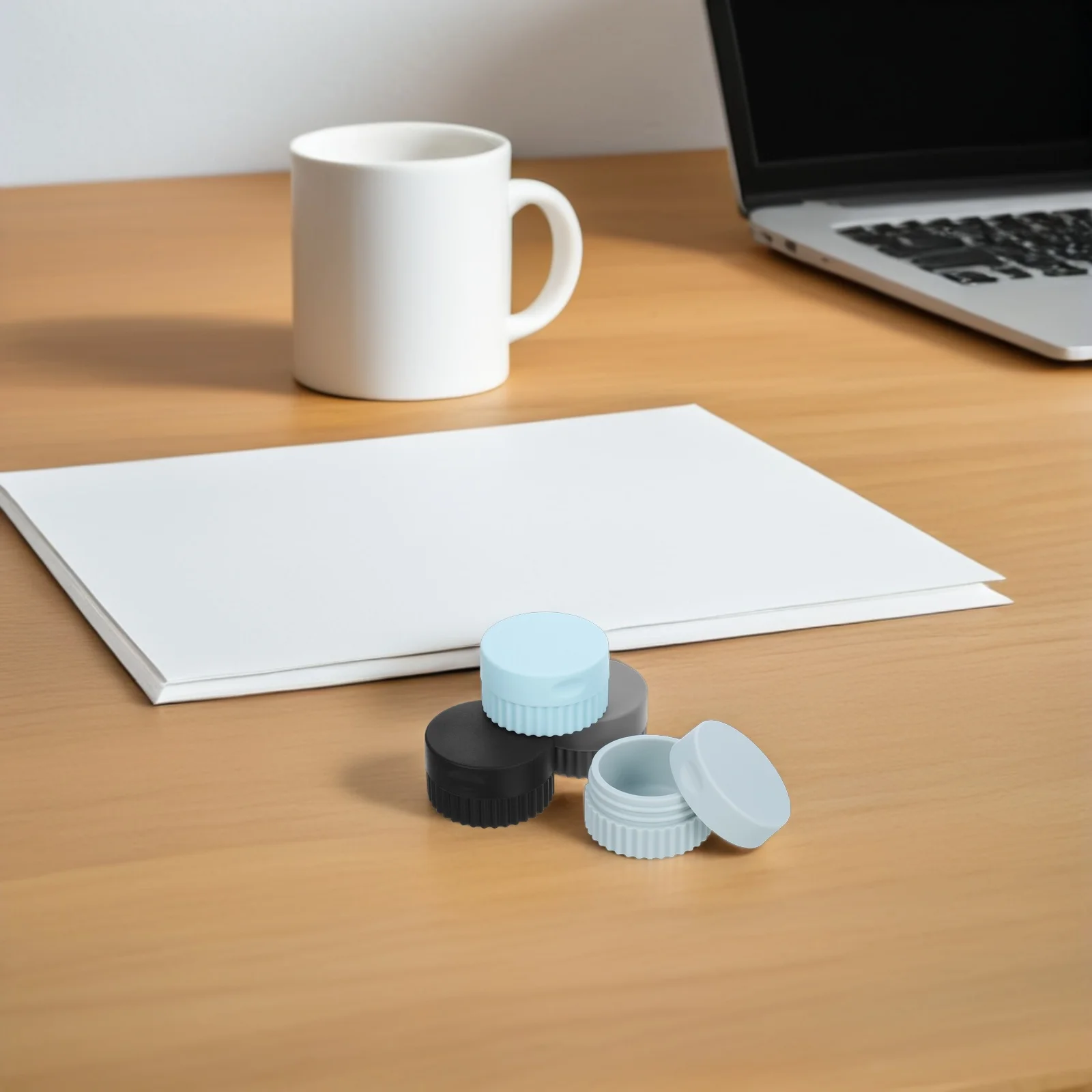 4 Stück kompakte Reise-Pillenhülle, langlebiger Silikon-Organizer für Medikamente, Vitamine, tragbarer, auslaufsicherer Behälter