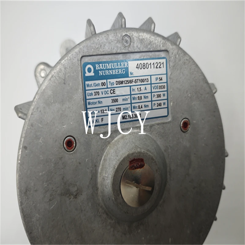 

M2.105.3061 Демпфирующий водяной роликовый двигатель DSM 125/6F-ST 100/13 для печатного оборудования SM74 PM74 SM102 CD102