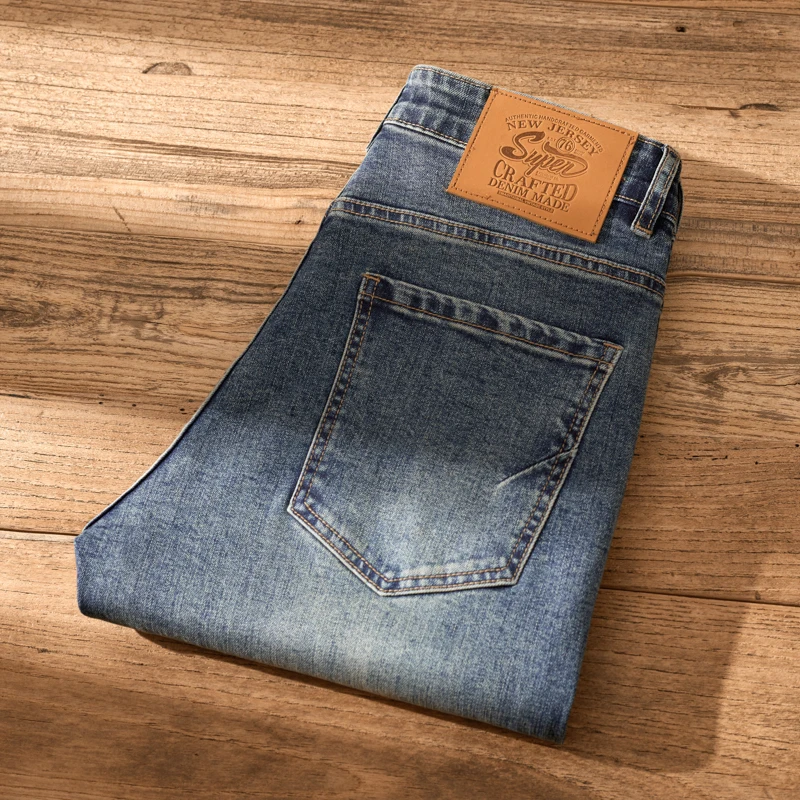 Pantalones vaqueros Retro desgastados para hombre, mallas lavadas resistentes, pantalones de lápiz bordados versátiles informales, pantalones largos nostálgicos de moda