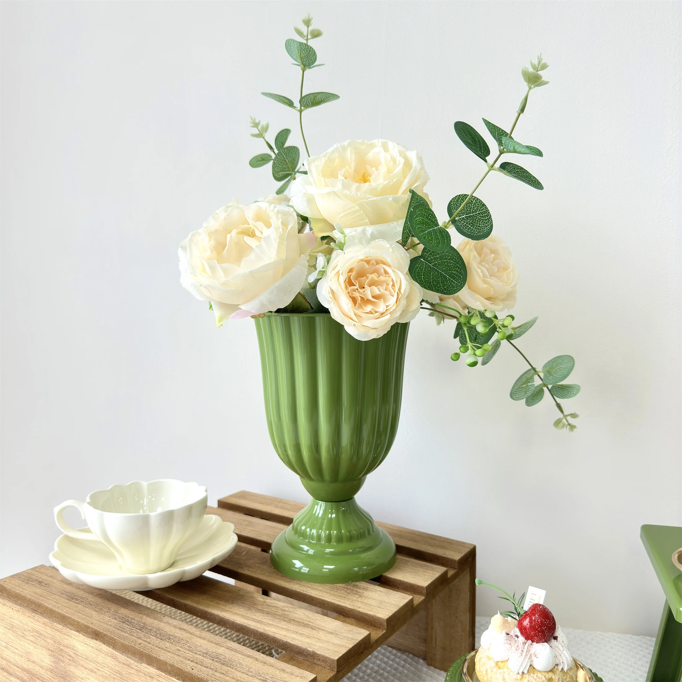 Thumbnail 2 - #18 Decorative Flower Vases Price Drop Alerts