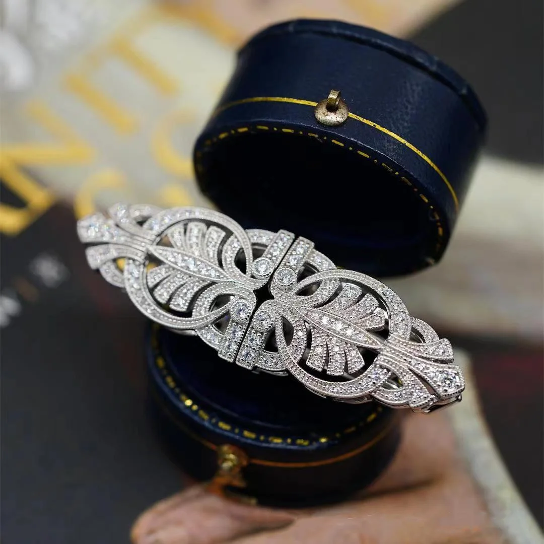 

Silver White Dual-purpose Brooch Set Luxury Bouton Collar Clips Fashion Suit Cufflinks Pin Versatile Lapel Pins for Men Women