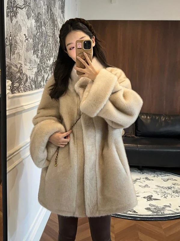 معطف فرو كوري بياقة واقفة فضفاض مناسب متوسط الطول صديق للبيئة من المينك الاصطناعي للشتاء عالي الجودة من الجلد والفراء J...