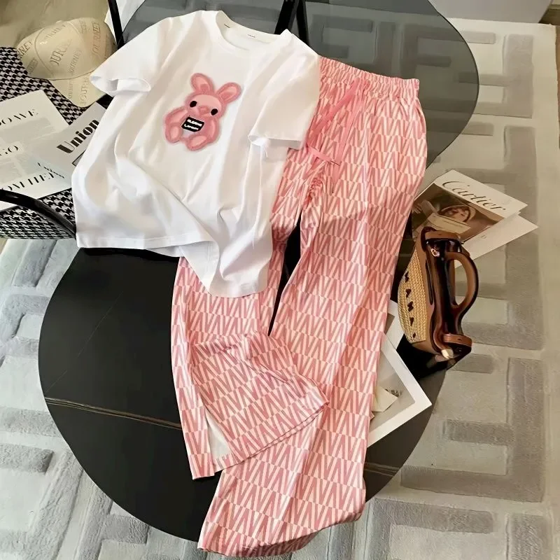 Kore moda Anime kadın eşofman rahat pembe 2-piece Set gevşek t-shirt ve pantolon kadın takım elbise yaz kıyafetleri kadınlar için 2023