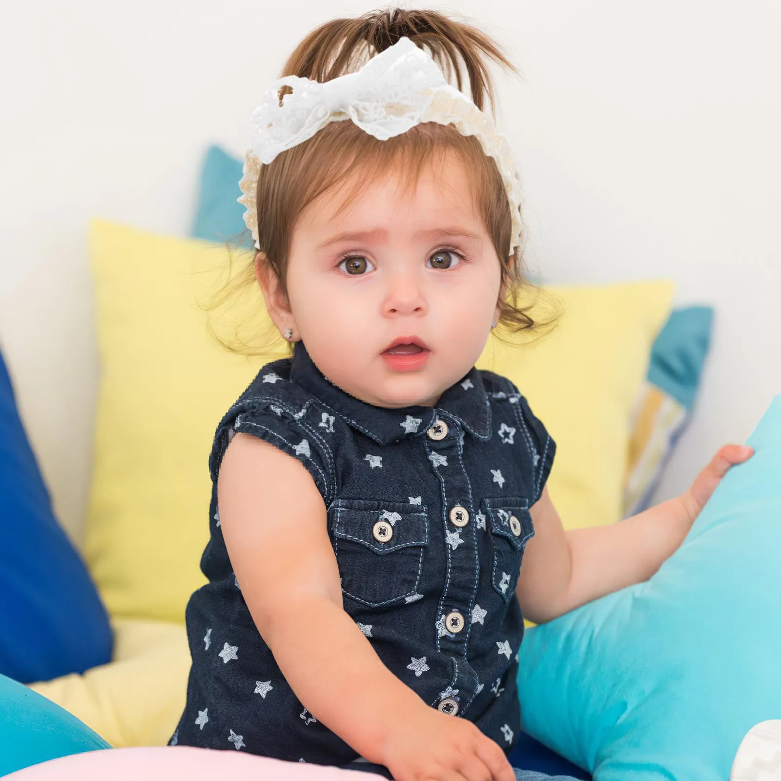 

Мягкая кружевная повязка на голову с бантом для девочек, новорожденных и малышей, эластичная повязка для волос с цветочным узором, милый дизайн с узлом, белая, для крещения и праздников