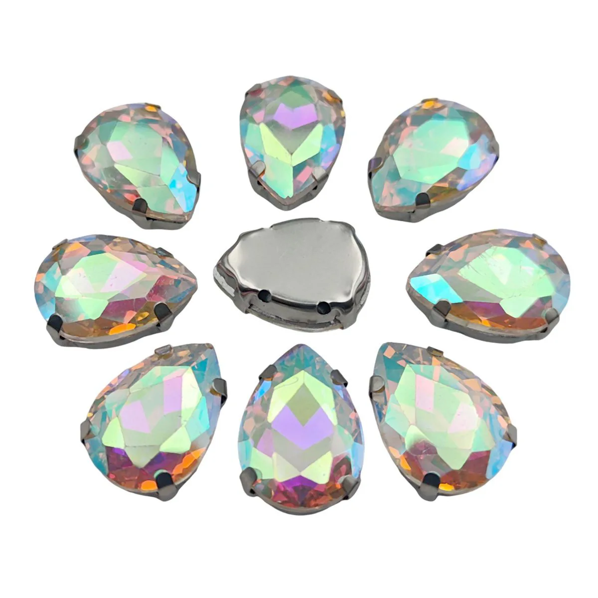 Tropfenförmige Glasrhinestones mit Krallenbefestigung, Strass-Diamanten mit silberner Metallbasis, Dekorationskristalle für Handarbeiten. – Detail 7