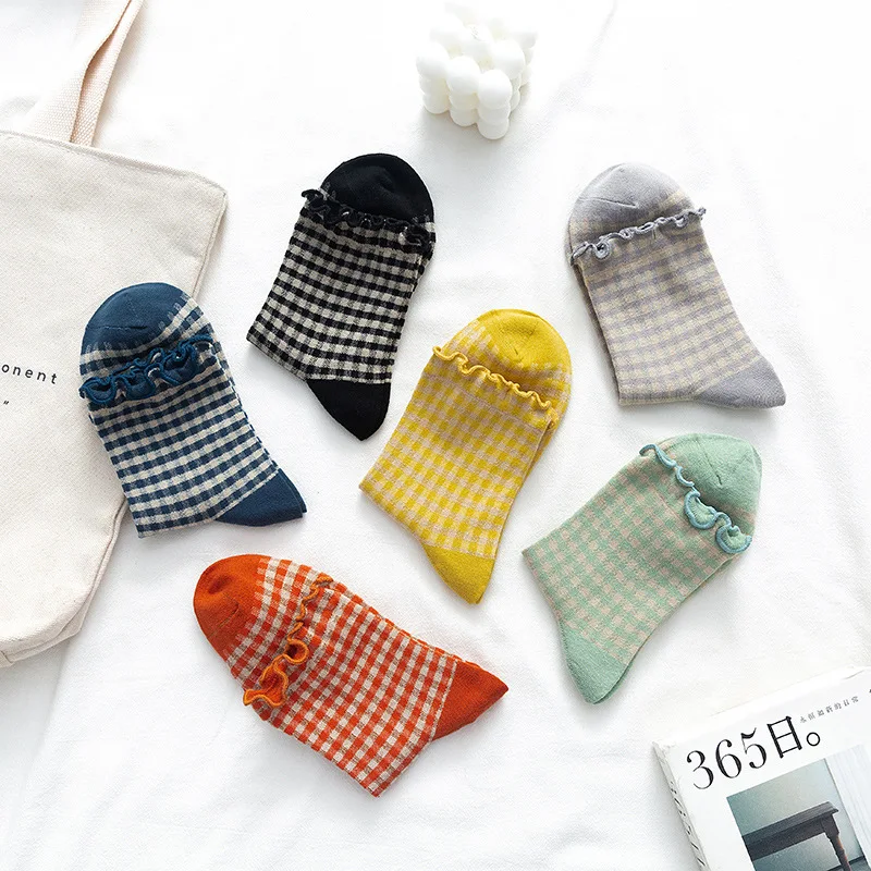Korean Retro Plaid Lace Mid-tube Socks Girl Fungus Edge Color Lolita Cotton Socks Cute Socks Socks Woman