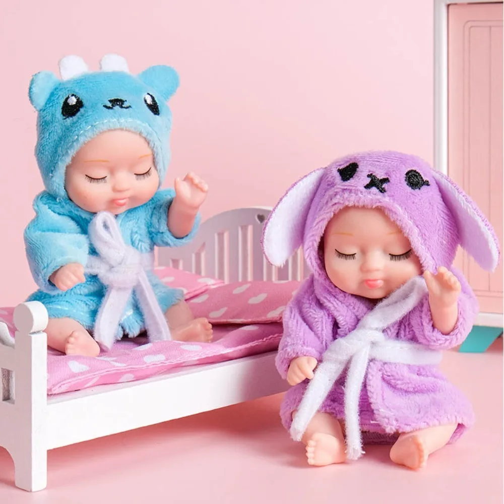 Realista realista Reborn Baby Doll para crianças, adorável Mini Doll com roupas, 4 Polegada, melhor presente