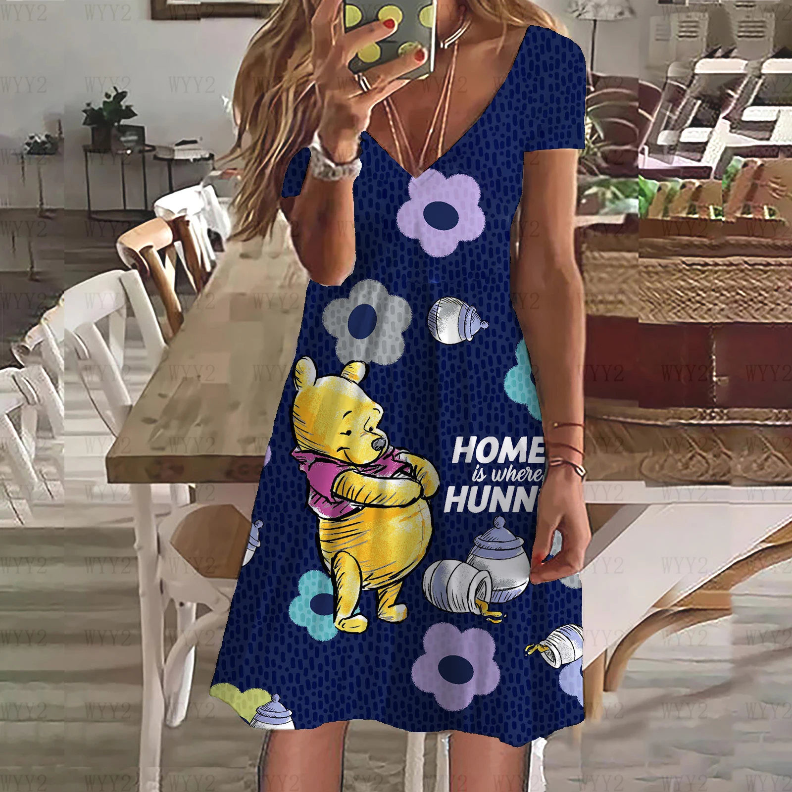 جديد الصيف أزياء الفتيات ويني ذا بوه اللباس الخامس الرقبة عارضة فضفاض الصيف الشاطئ نمط الفتيات اللباس منتصف طول أزياء اللباس