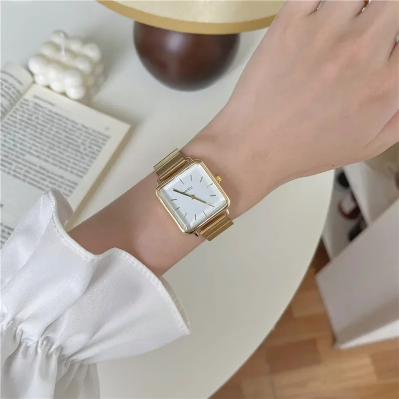 Montre carrée de luxe en acier inoxydable pour femme, bracelet réglable, montre-bracelet à quartz pour femme, cadeau de mode, livraison directe