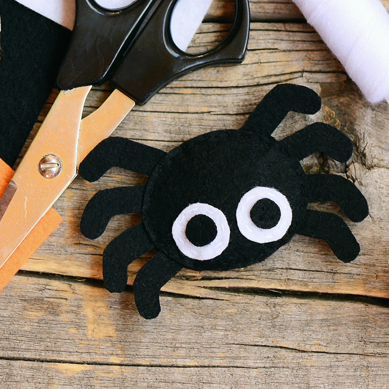 

18Pcs DIY Felt Cloths Creative Craft Material for Handmade Sewing Projects Educational Art Activities Colorful Design