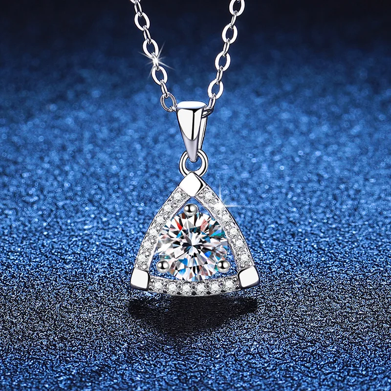 D color moissanite necklace pendant light luxury geometry 1 carat moissanite silver necklace women's platinum PT950 mark