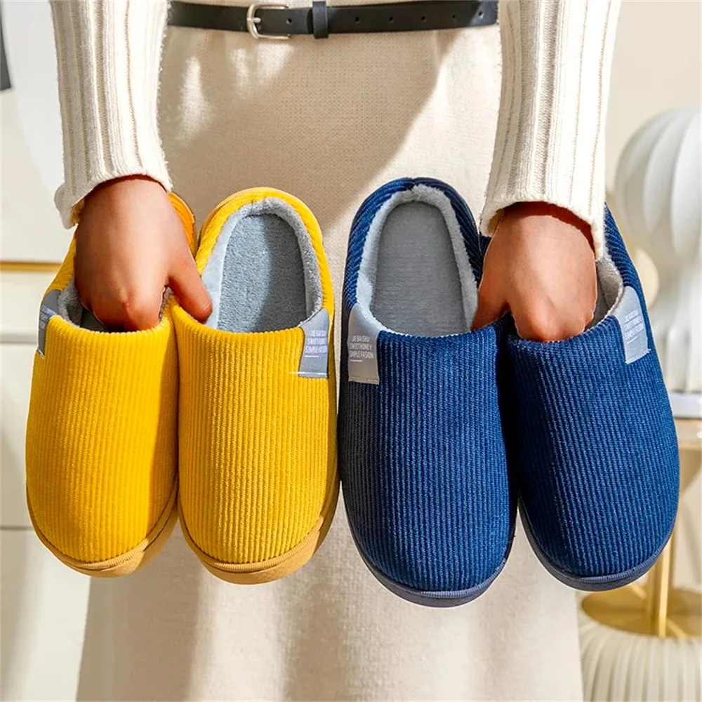 Nieuwe Mode Paar Winter Warm Pluche Slippers Antislip Zachte Zool Glijbanen Mannen Vrouwen Indoor Vloer Muilezel Dames Huis Katoenen Schoenen