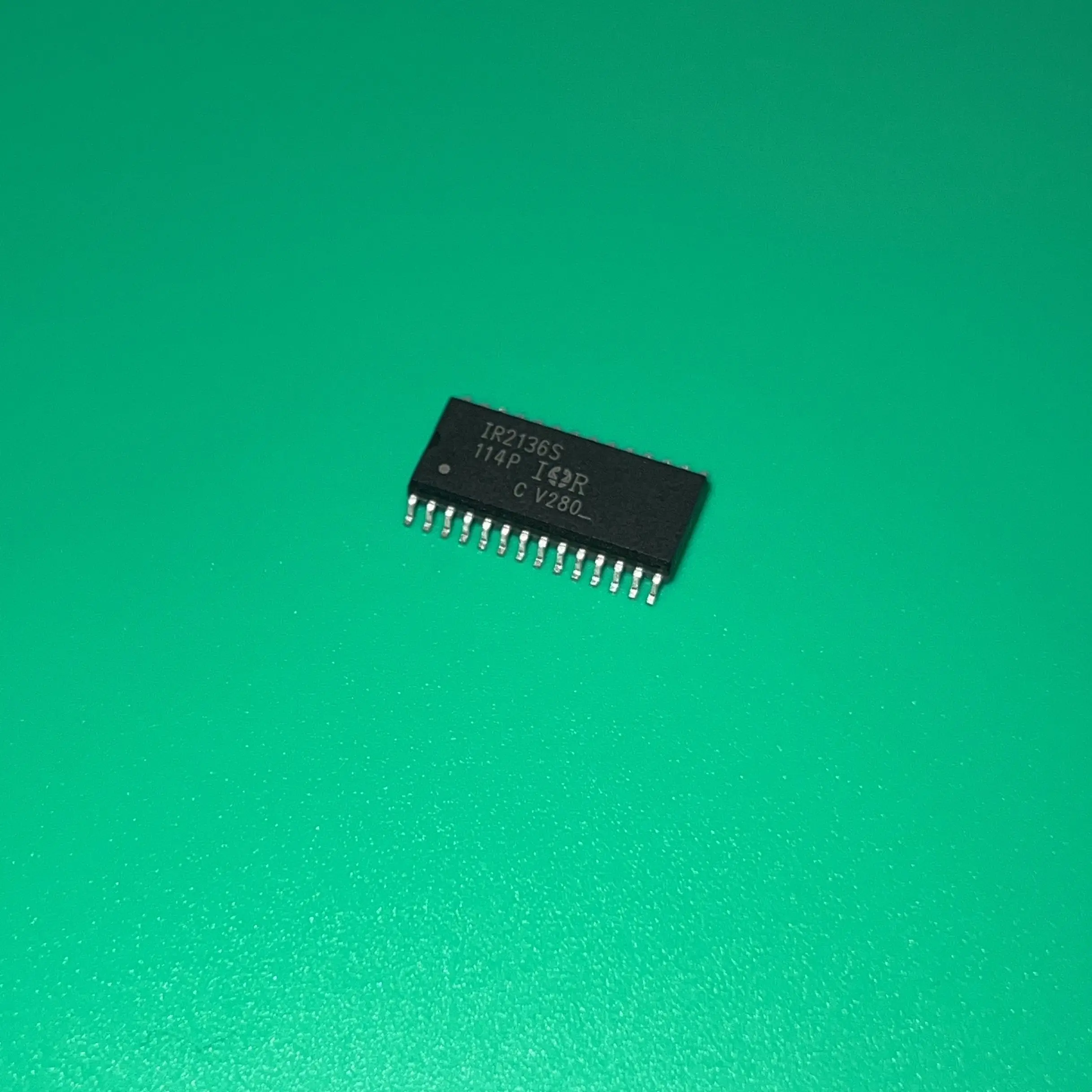 5pcs/lot IR2136S SOP28 IR2136 S IC DRIVER BRIDGE 3PHASE 28SOIC IR2136STRPBF IR2136SPBF IR 2136S 2136 IR21365