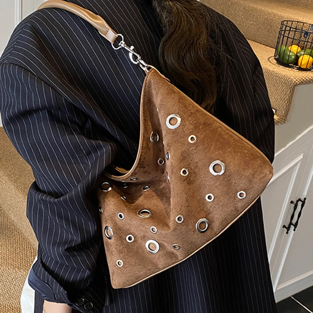 Hollow Studded Shoulder Bags for Women Faux Suede Patchwork Handbags Luxury Rivet Tote Women Bag NEW Bucket Bags Shopper Purses