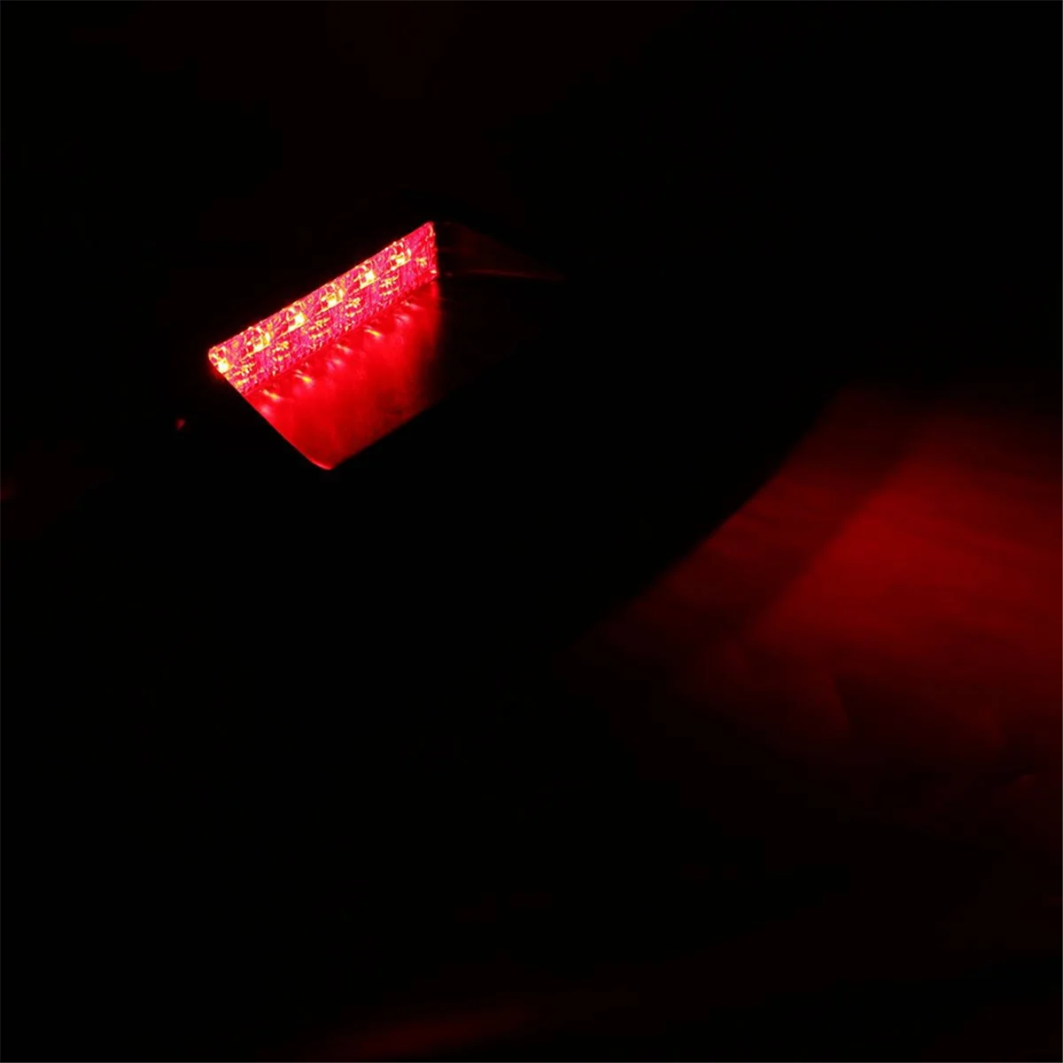 #741U Car Rear Third 3Rd Brake Light High-Mounted Brake Light for Chrysler (Black & Red)