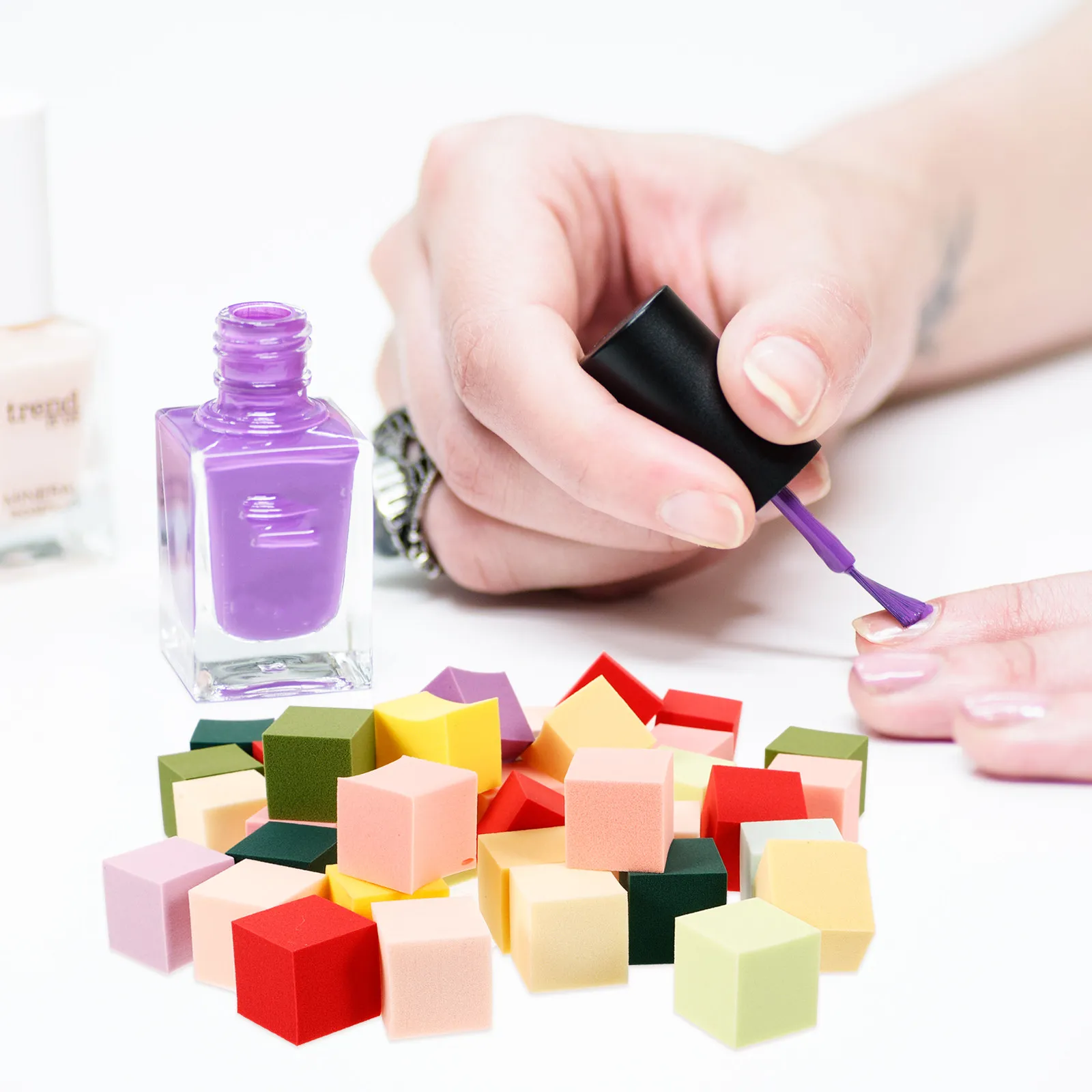 

50 шт. мягких спонжей для маникюра, точного нанесения макияжа и нейл-арта, инструменты для DIY, спонжи-пуховки для пудры