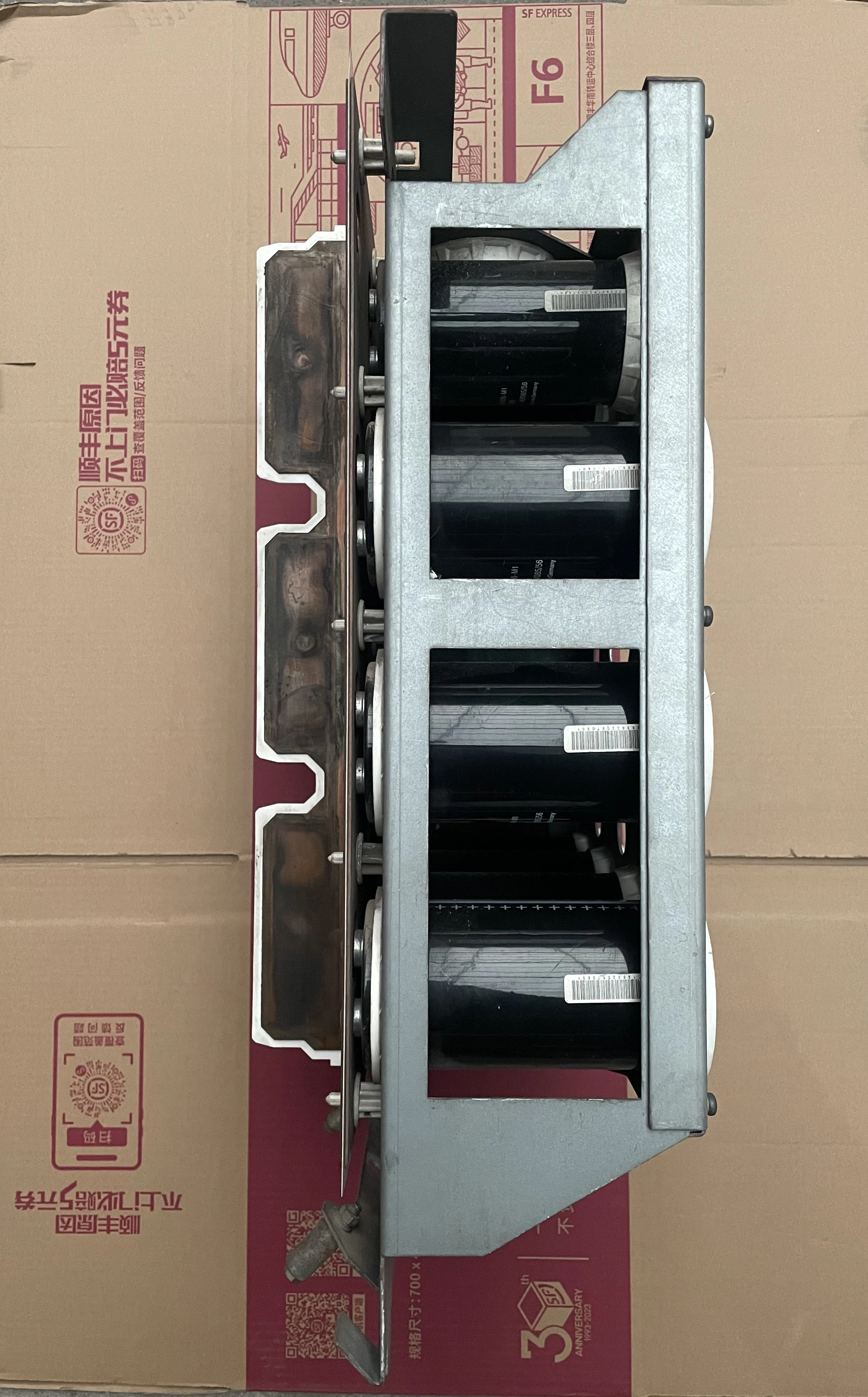 

Inverter capacitor group unit 6SY7000-0AD78 used and test working