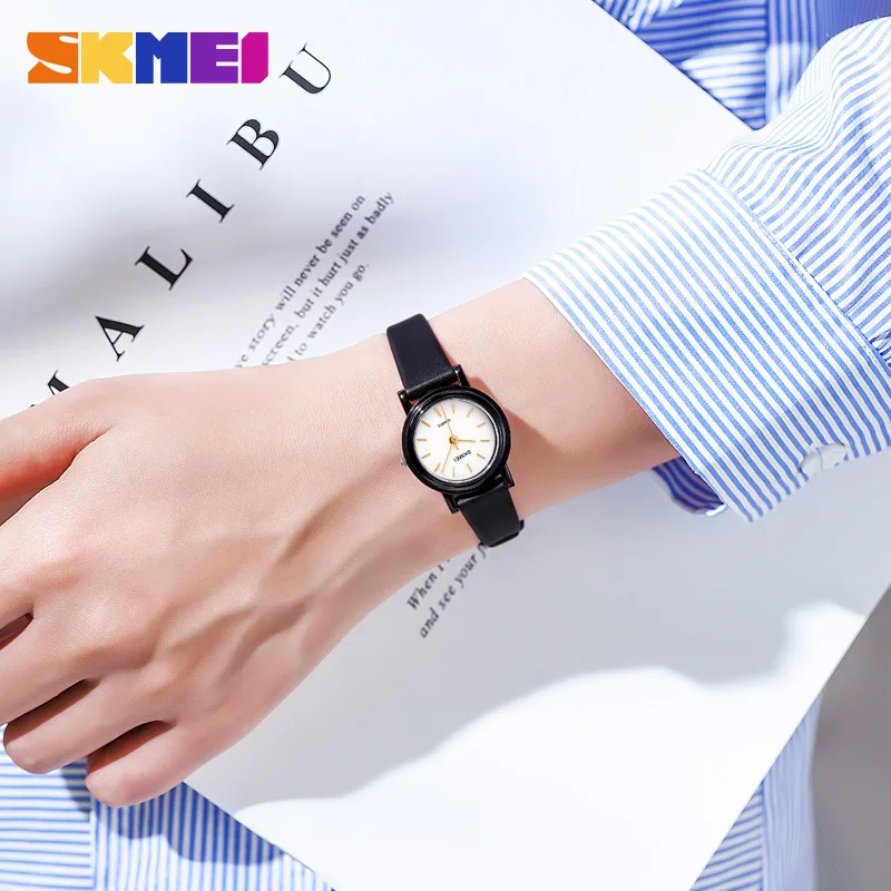 Skmei 여성용 경량 라운드 쿼츠 시계, 레트로 소형 다이얼, 심플 여성 학생 방수 시계, 다목적 패션