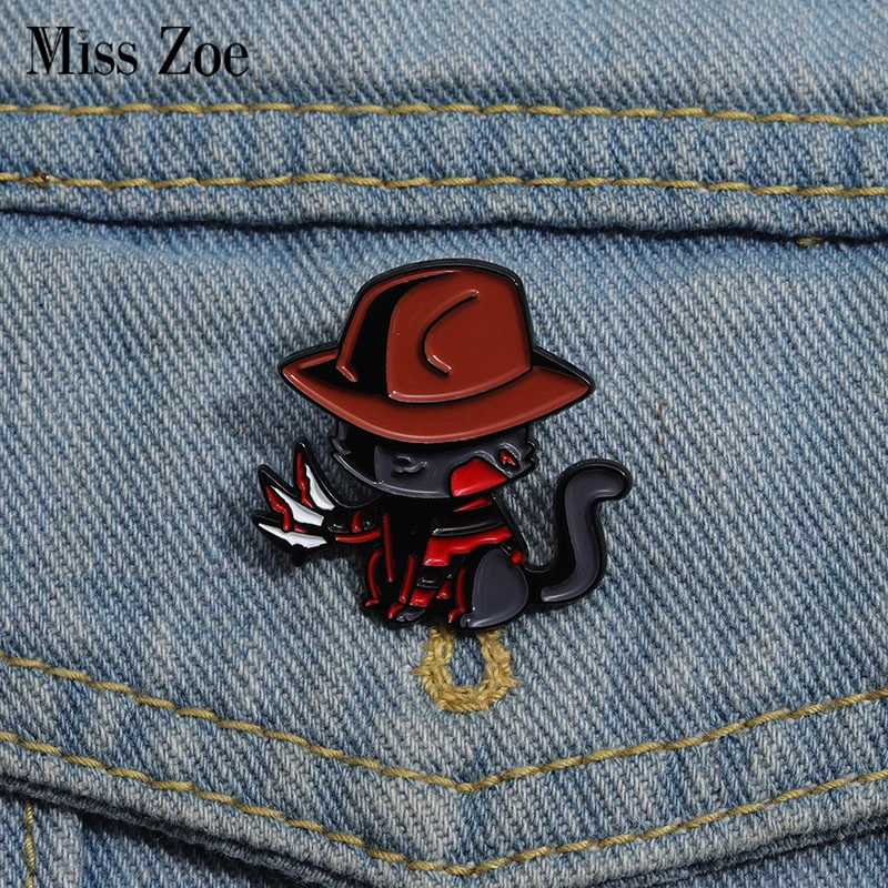 Freddy Krueger Enamel Pins Custom Cat Assassin Brooches Lapel Badges Cartoon Animal Jewelry Gift for Kids Friends