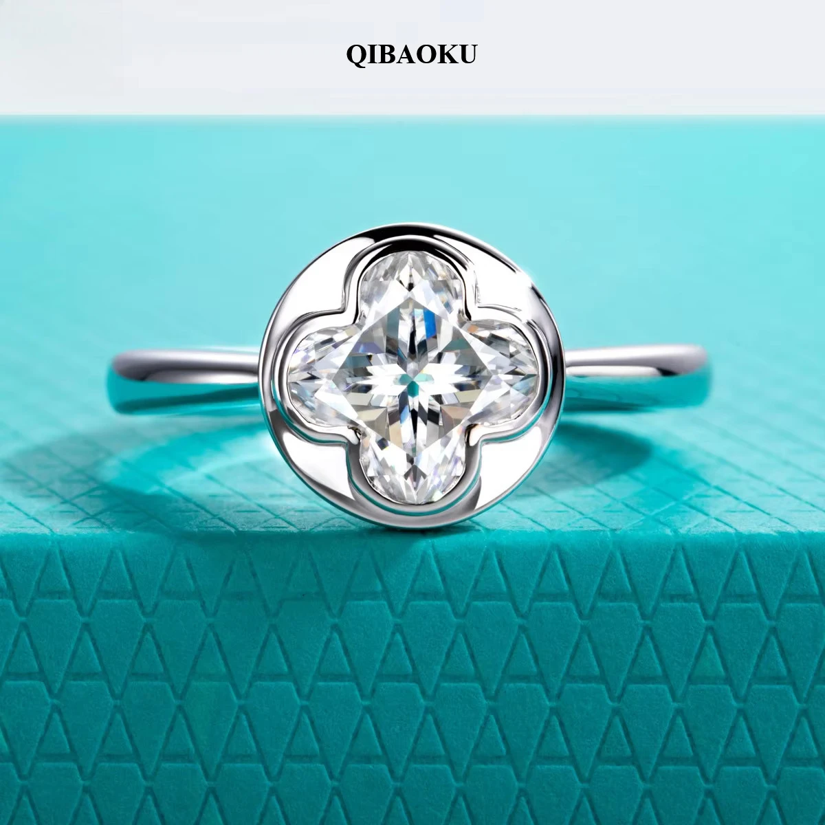 QIBAOKU 2ct（7x7mm）Four-Leaf Clover Cut Moissanite Engagement Bezel Ring S925 Sterling Silver Rings for Women Jewelry Gifts 2026
