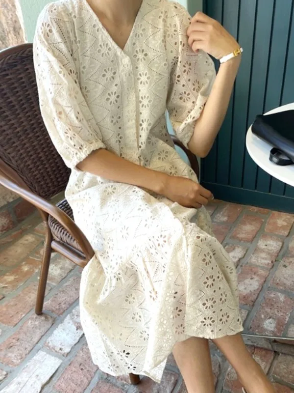 

Ele Summer Lace Design Loose Bubble Sve V-Ne Dr Women's Faion Fro with Ruffle Hem Single Button Closure