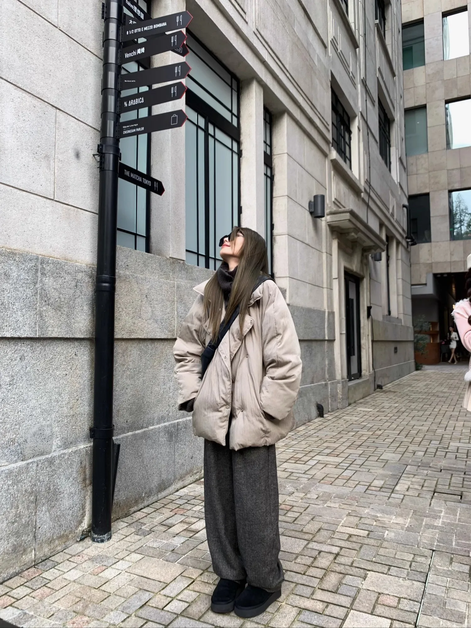 

Повседневные шерстяные брюки Lem Sle Lazy Scythe Pants из коллекции Manchester Memories Private Collection от бренда Little Lady: комфортные, свободного кроя.