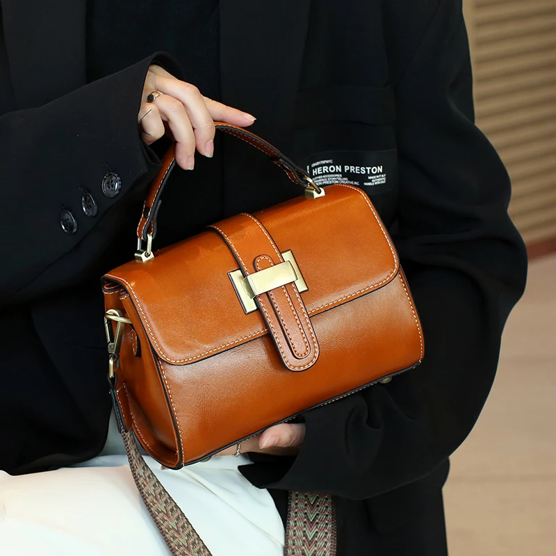 

Women Cowhide Genuine Leather Bag Female Fashion Designer Luxury Handbag Ladies Small Square bag Retro Crossbody Shoulder Bags