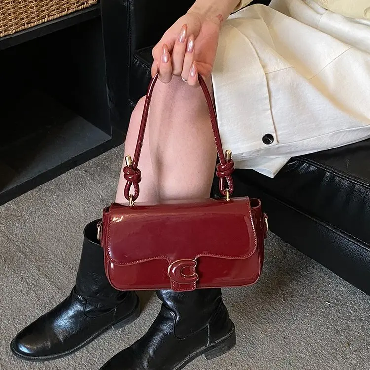 

Новая ретро-сумка-полумесяц 2026 года для женщин, глянцевая из лакированной кожи, разноцветная, универсальная наплечная сумка