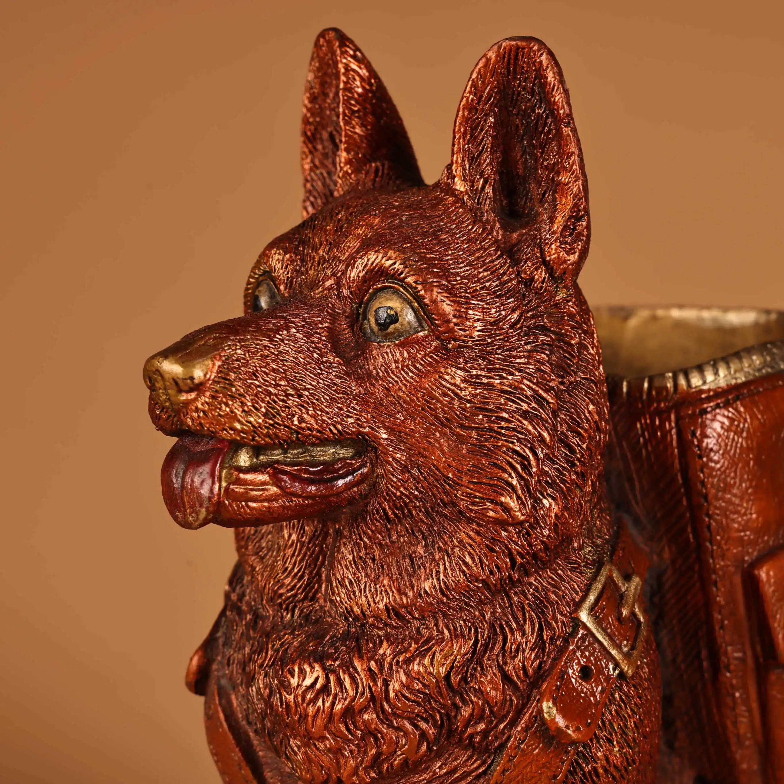 Bronze Outline in gold Silver Painted High Relief Wolf Dog Statue Pen Holder Amass wealth Ornaments Town house Exorcism