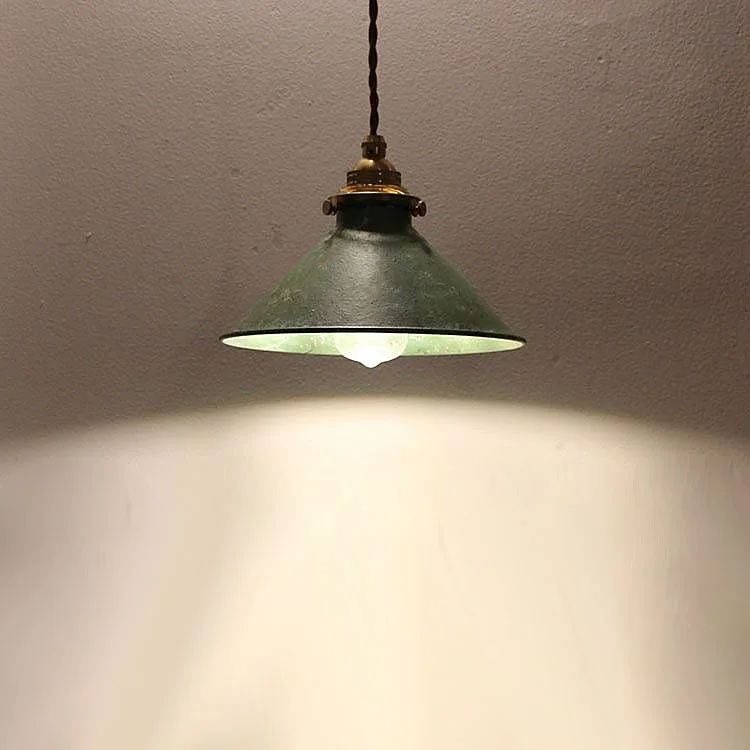 Rustic Industrial Pendant Light Vintage Iron Cafe Lighting for Farmhouse Coffee Shops Bars Nordic Inspired Rusted Finish