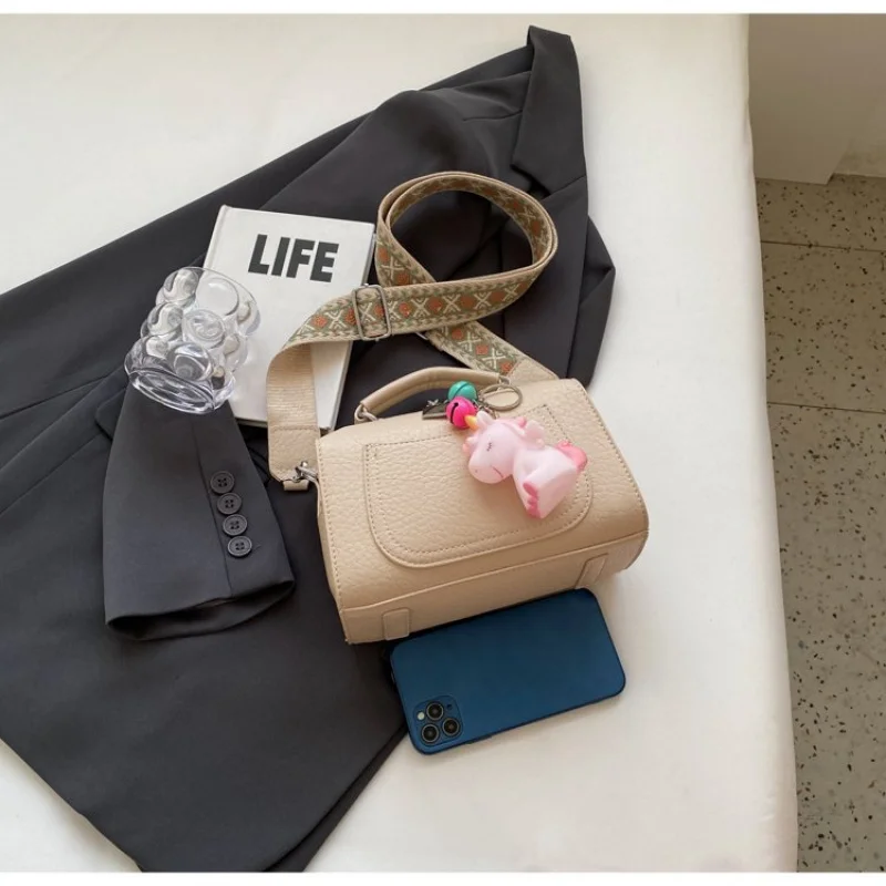 

Женская большая сумка из кожи с узором «Горжина» и модным Парижским повседневным легким мягким повседневным современным стилем ​