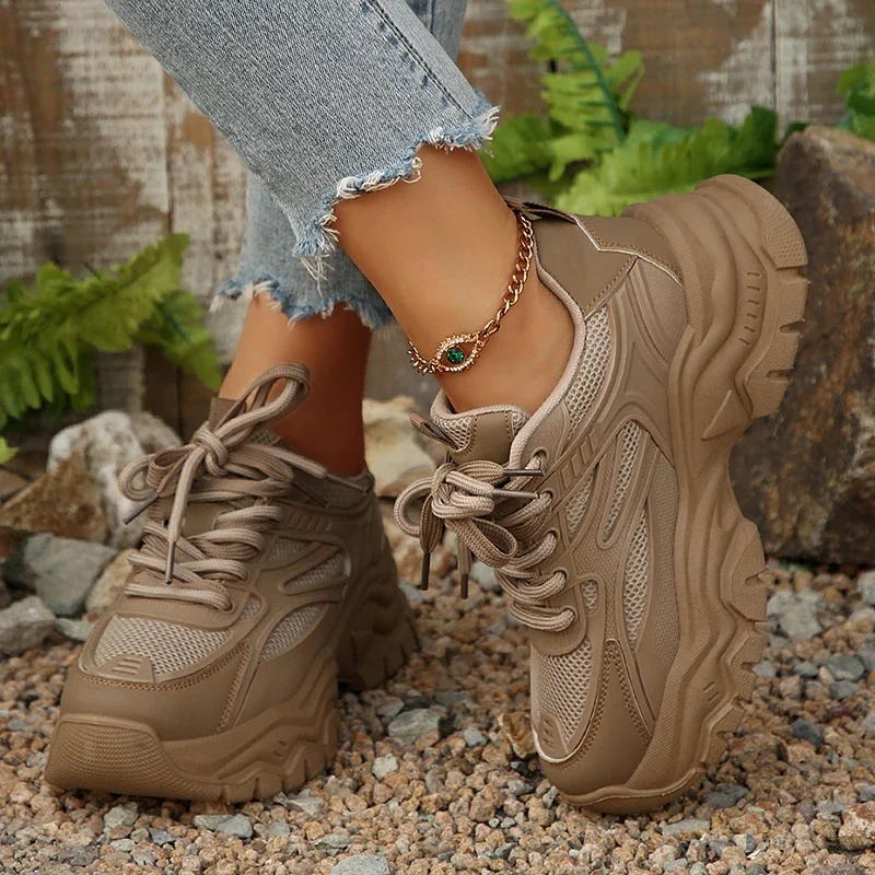 Baskets rétro kaki à plateforme épaisse pour femmes, chaussures de sport en maille respirante à fond épais, antidérapantes, de randonnée, automne 2025