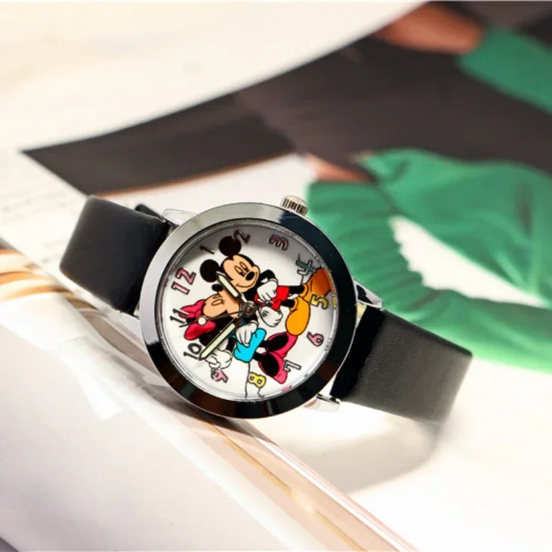 Disney Mickey Minnie Kinder Uhr Mädchen Jungen Zeit Maschinen Cartoon Kinder Uhren Nette Luminous Quarz Armbanduhr Geburtstag Geschenke