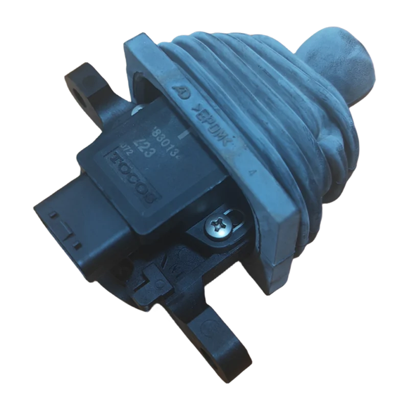 

Выгодная цена и высокое качество: Запасная рукоятка-джойстик 67810-11322-71 для вилочного погрузчика Toyota 8FBN, в наличии