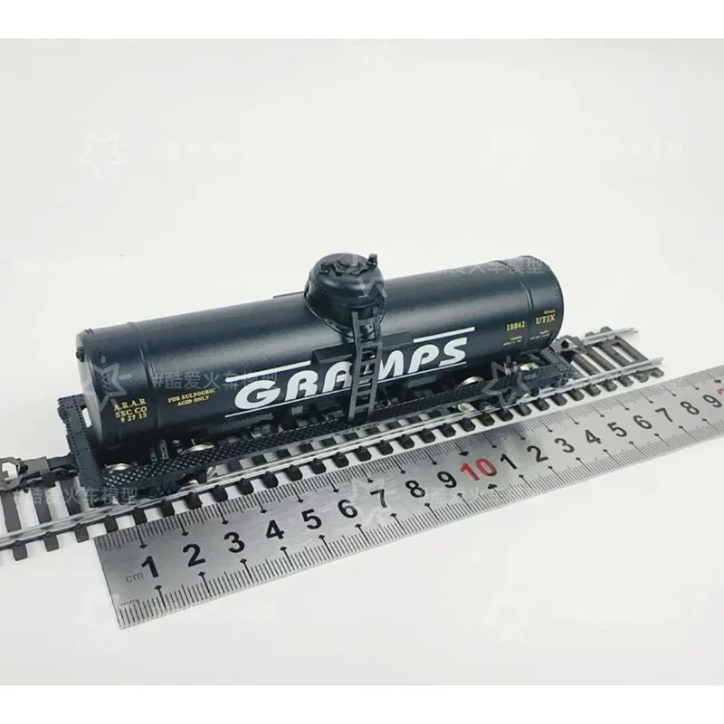 

HF 1/87 Scale HO Type Oil Tank Transport Vehicle Freight Compartment Alloy Model Collection Item Decorative Piece