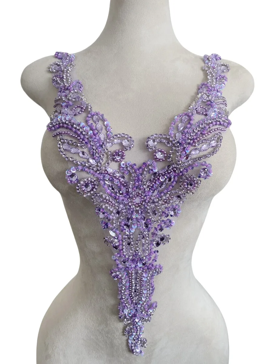 

Hand-Sewn Rhinestone Sequin Appliqued Patches Fabric V Neck Embellishment DIY Bridal Dress Evening Gown Decoration Accessories