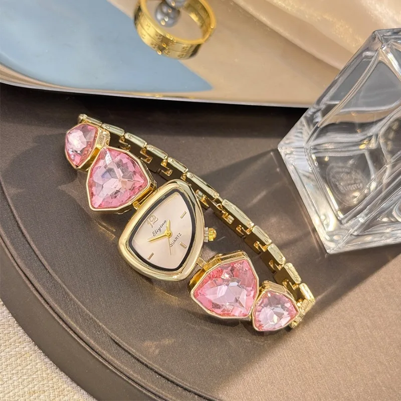 

Женские кварцевые часы неправильной формы с большими сверкающими стразами, элитные кварцевые женские наручные часы, подарки