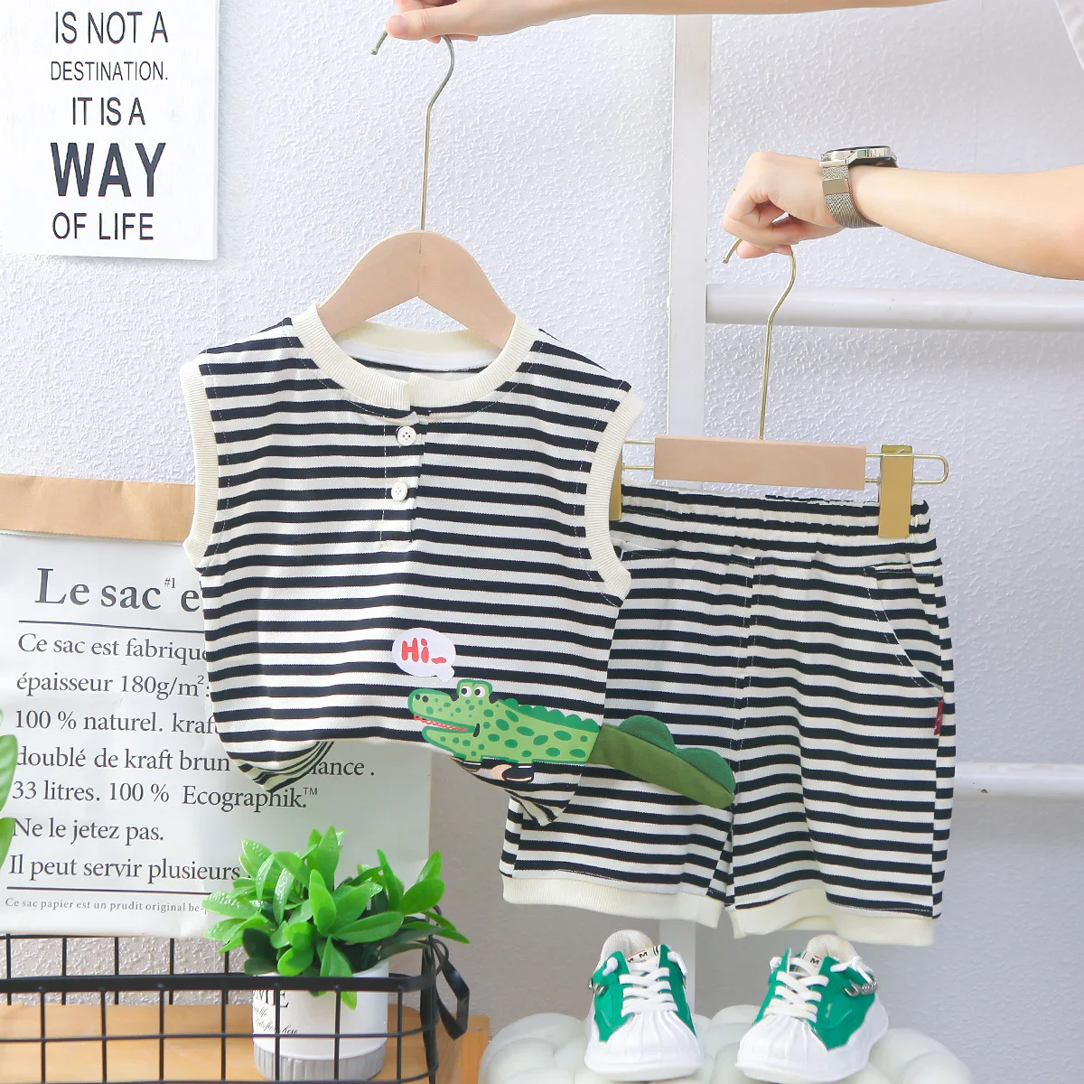 2025 Summer Kids Clothes Striped Sleeveless Tee And Shorts 2 PCS Boys  Clothing Set  Cartoon Boys Suits