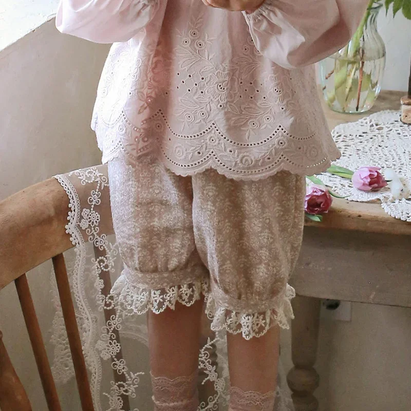 Girls Sweet Lolita Bloomers Shorts Elastic Waist Ruffle Lace Bowknot Casual Cottton Floral Pants Baby Girls Summer Shorts CC111