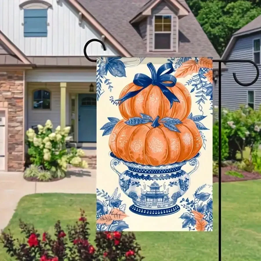 1 PC, 2D Flat/ Garden Flag, Blue And White Porcelain Pumpkin Design Pattern, 11.8x17.7 Inches (30x45cm), Fashionable 2D Pattern, Autumn Thanksgiving, Halloween Garden Flag, Home, Outdoor, Courtyard, Lawn, Garden, Holiday And Holiday Decoration