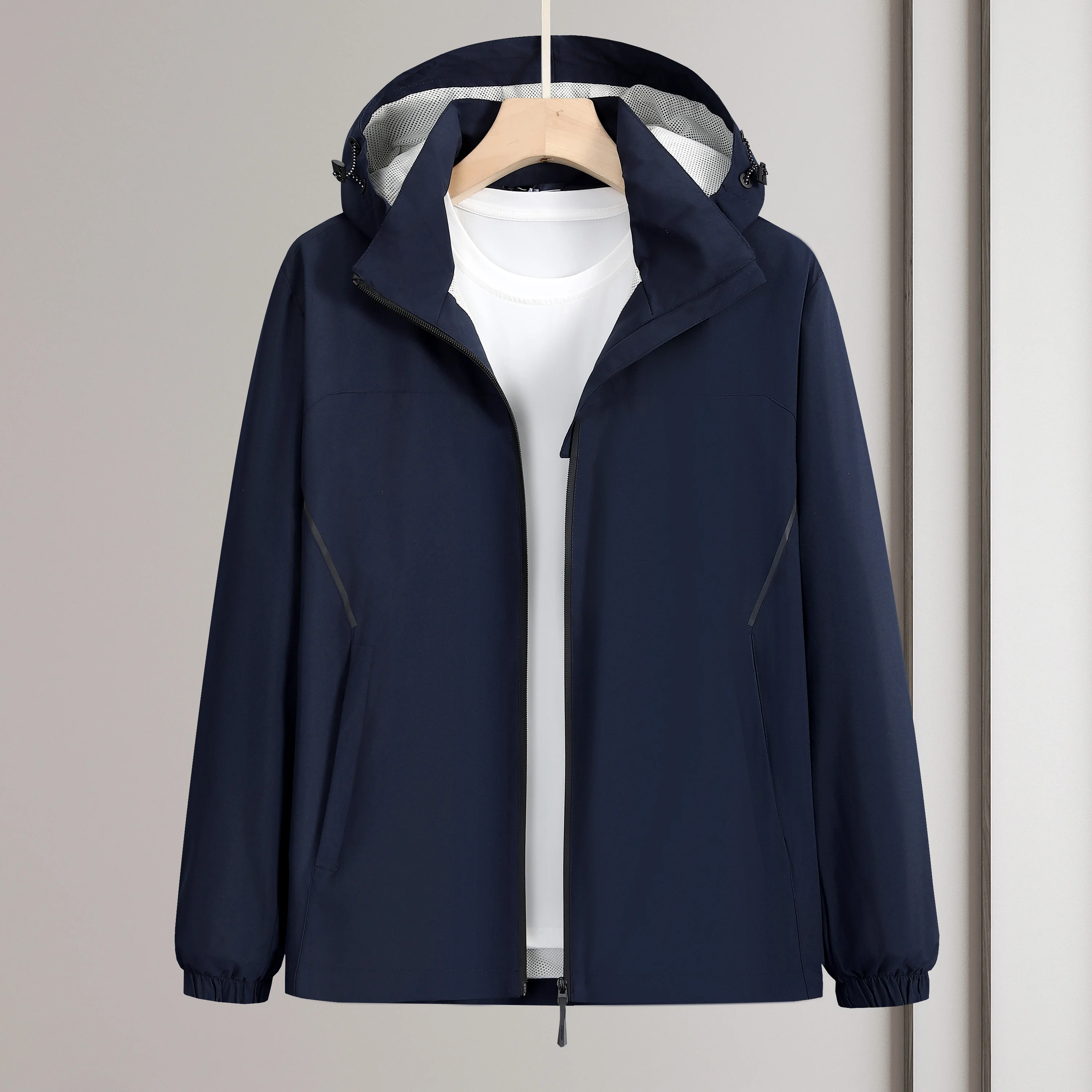 

Men's and Women's Outdoor Jackets Spring and Autumn New Long-sleeved Sports Windproof Warm Hiking Camping Leisure Brand Coat