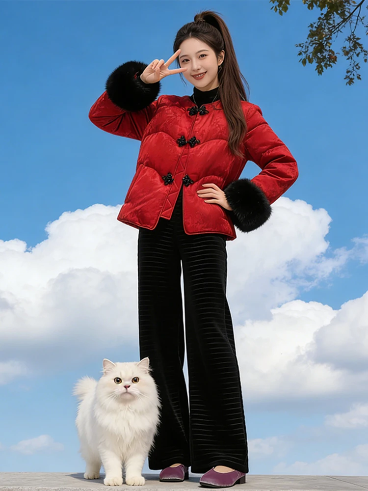 

Новый китайский комплект с пуговицами для женщин 2026: пуховик с пышными манжетами и широкие брюки из хлопка, комплект из двух предметов